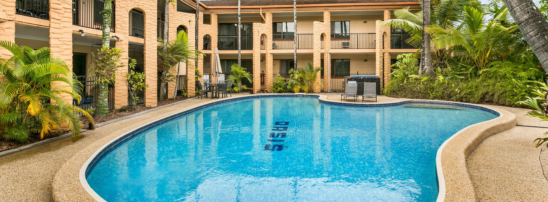 Cairns Holiday Apartments Oasis Inn Cairns Pool