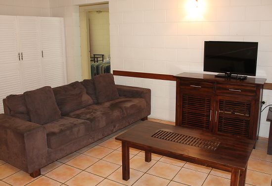 Oasis Inn Holiday Apartments Cairns